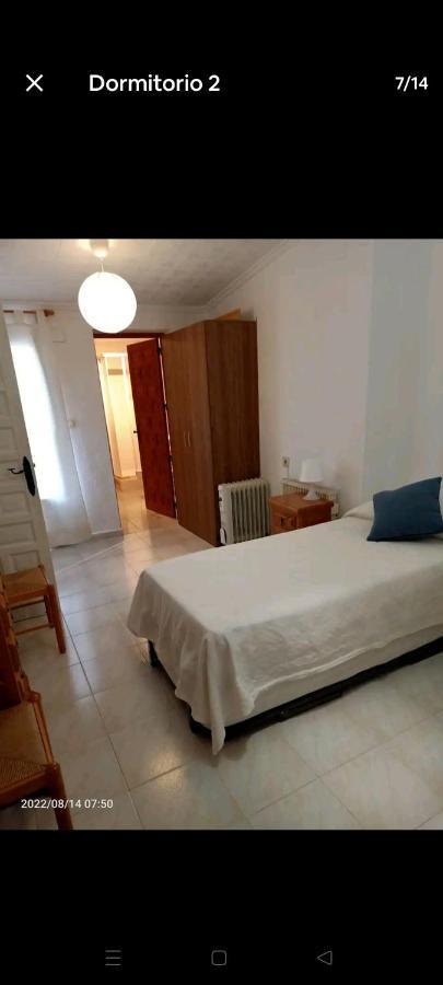 Вилла Acogedora Casa Con Piscina Торевьиа Экстерьер фото